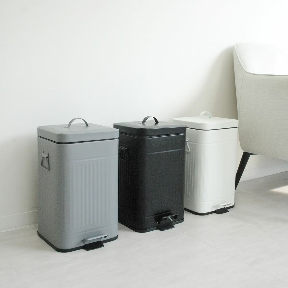 Galva ダストボックス スクエア 12L BLACk,WHITE,SIRVER インテリア設置イメージ